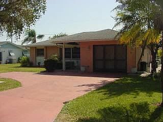 Front View - Florida Style