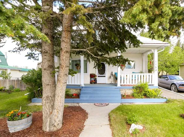 1158 E Albert Ave, Pincher Creek, AB T0K 1W0