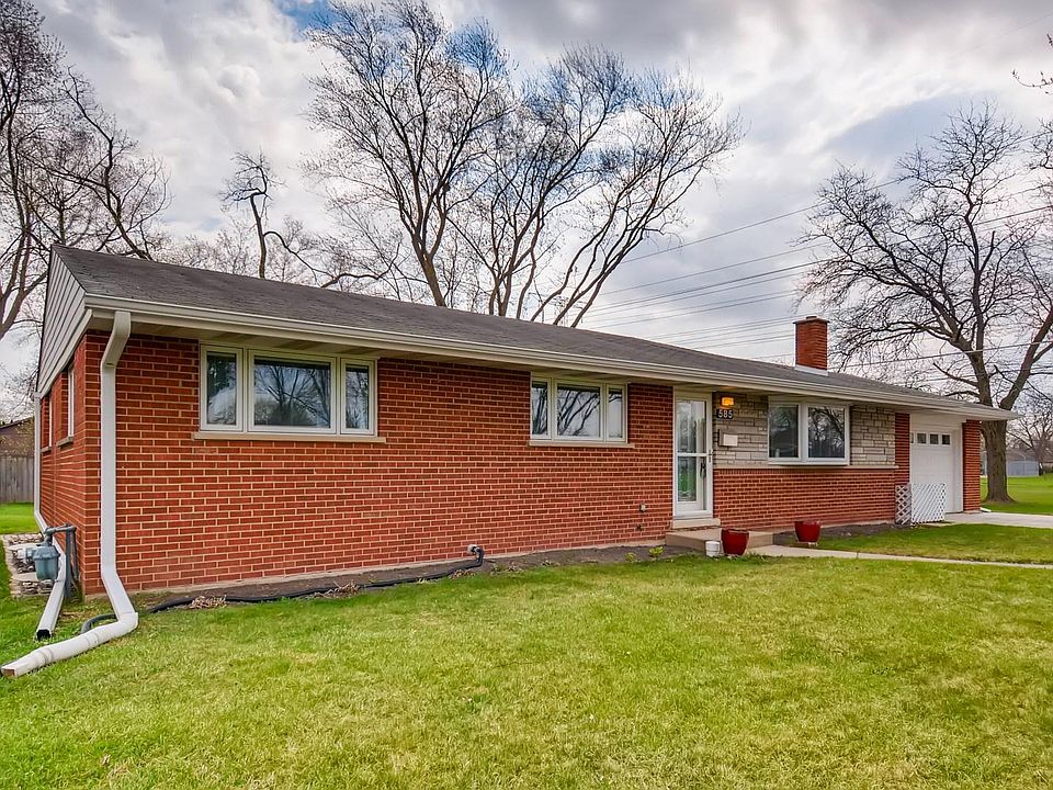 1st image of 585 Marshall Dr