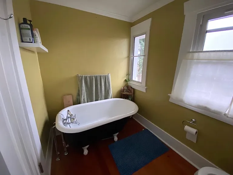 Upstairs bathroom