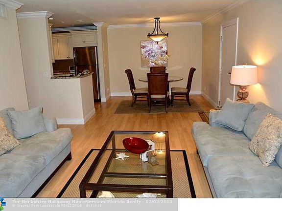 4th image of 6427 Bay Club Dr APT 3