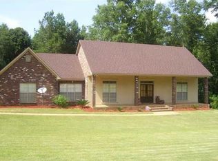 116 Saint Charles Ave, Florence, MS 39073