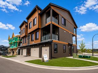 4115 S 206th Ave SE #304, Calgary, AB T3M3L8