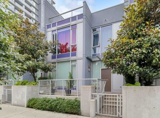 13720 100th Ave #TOWNHOUSE 3, Surrey, BC V3T 0L4