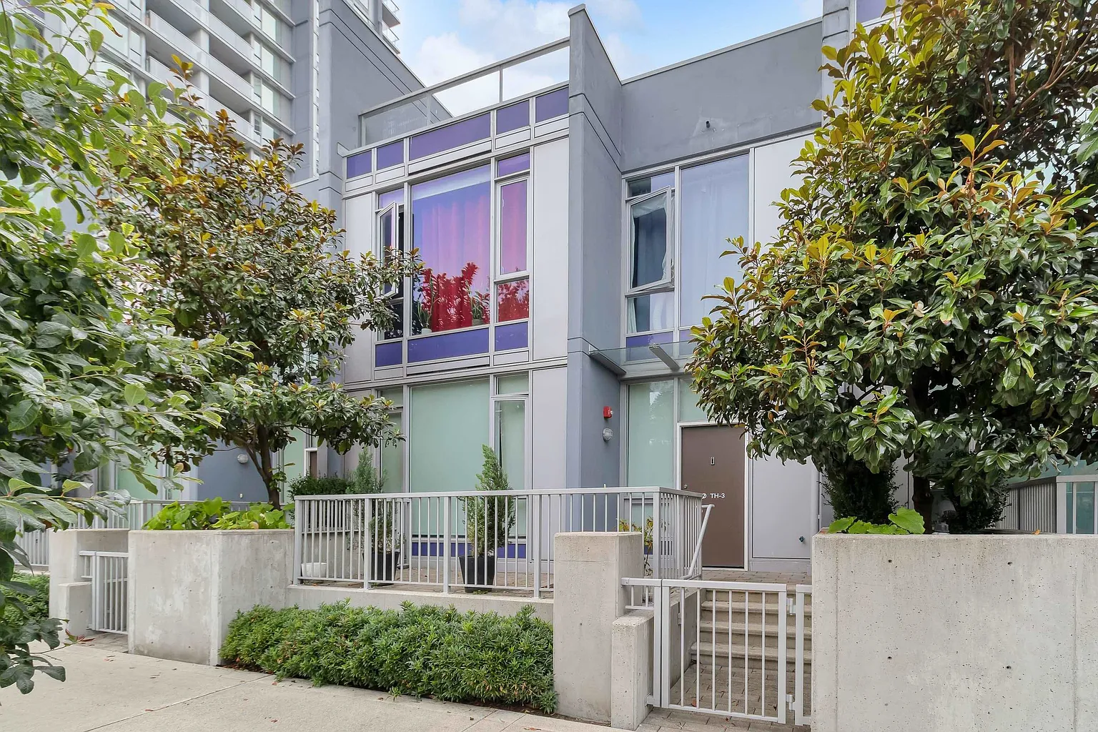 13720 100th Ave #Townhouse 3 photo 1