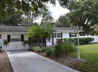 302 W Old Hillsborough Ave, Seffner, FL 33584