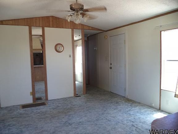 3rd image of 1923 Granada Dr