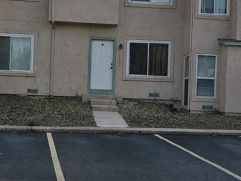 1162 Darby St — Photo 30