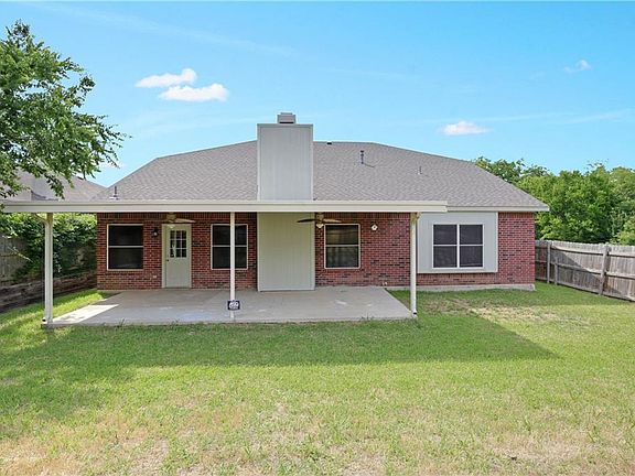 5th image of 4502 Brittany Ln