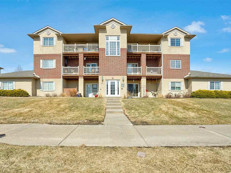 1st image of 920 Cherry St #11