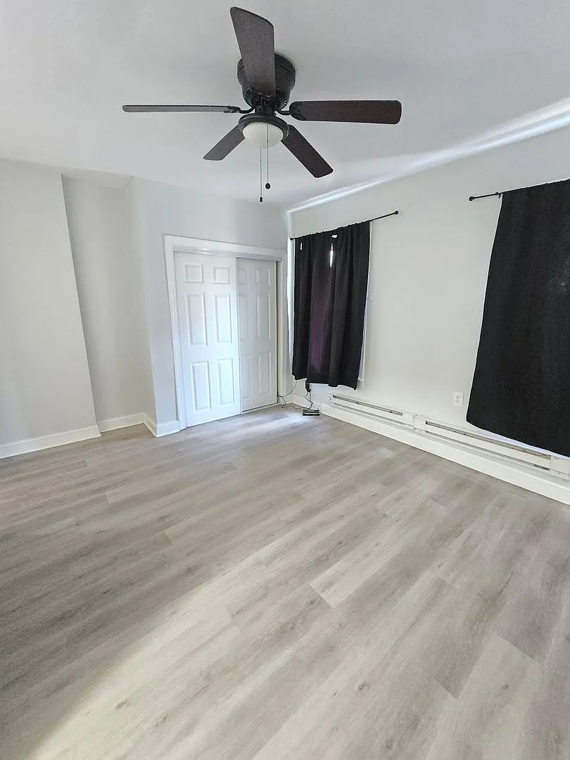 2026 Edgemont Ave — Photo 2