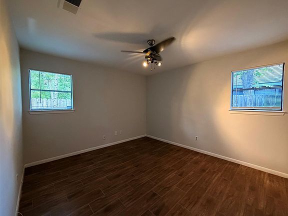 4th image of 604 Gaylor St #A