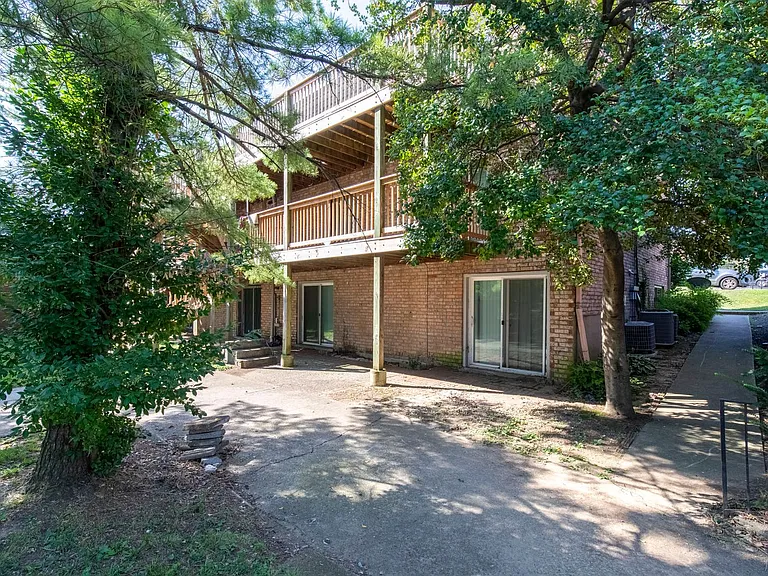 3217 Kemmons Drive — Photo 16