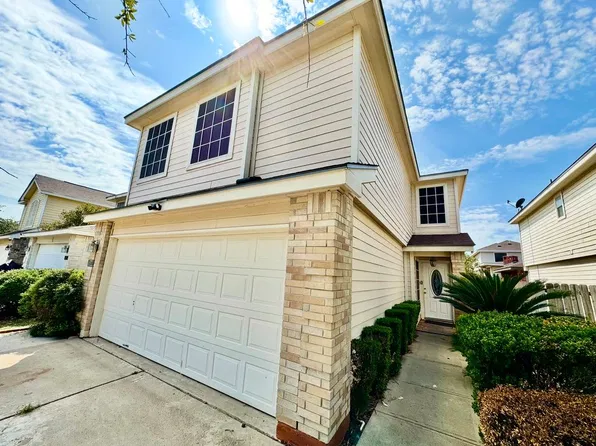 1606 Portland St, Laredo, TX 78045