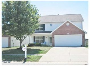 14904 Oak Rd, Carmel, IN 46033