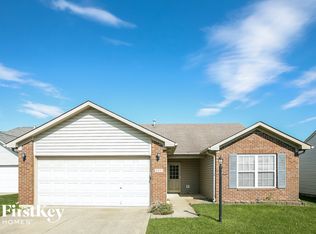 5651 Wood Hollow Dr, Indianapolis, IN 46239