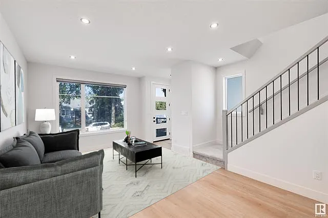 10929 73rd Ave NW #Mf photo 1