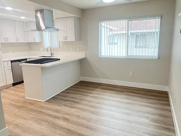 Upstairs 2 Bed 1 Bath in La Habra, Fully Renovated! 1 Car Garage Included! — Photo 8
