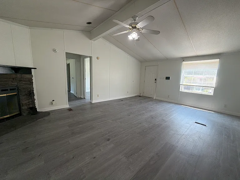 6 Oddie Ln — Photo 9