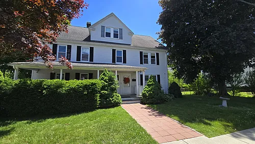 40 Maple St Photo 1