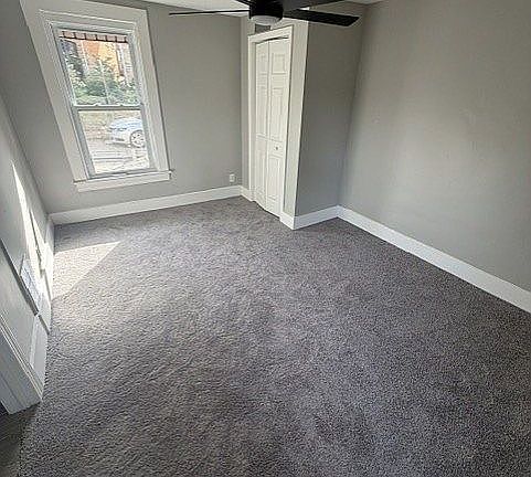 5th image of 34 E Roseridge St