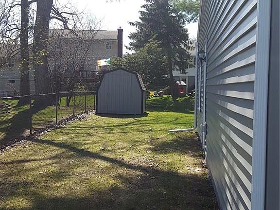 3rd image of 109 Pumpkin Ln