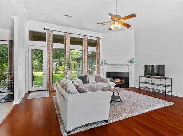 222 Red Fox Run Blvd, Madisonville, LA 70447