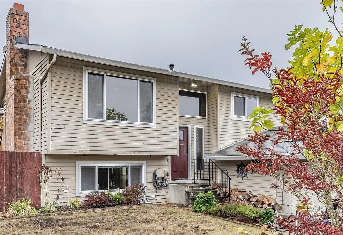 2810 S 285th Pl photo 1