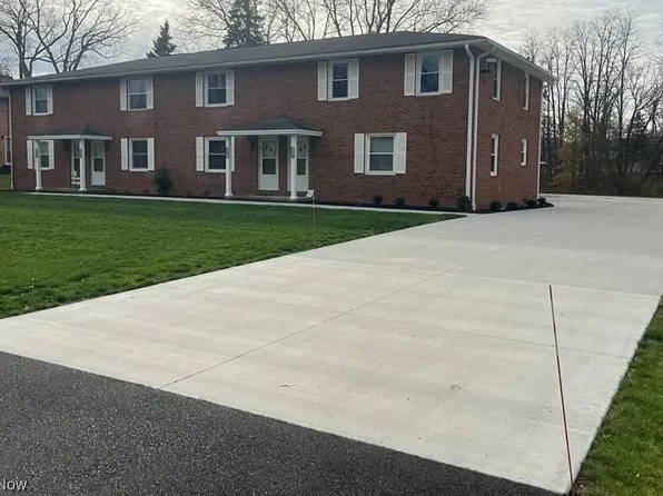 8653 Rosewood Ave NW #3, North Canton, OH 44720