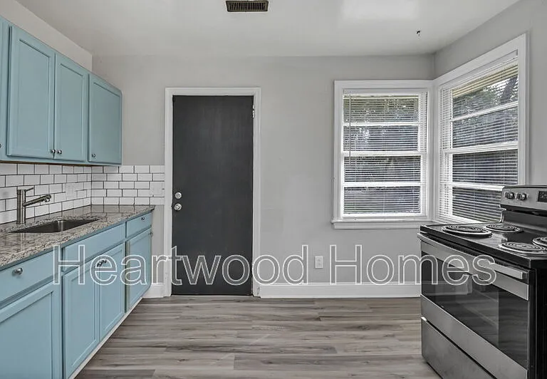 3300 Margrave Rd #B — Photo 7