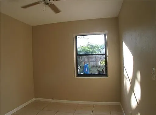 1607 NW 3rd Ave — Photo 11