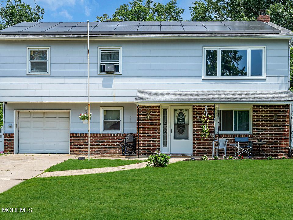 1st image of 886 Stafford Drive