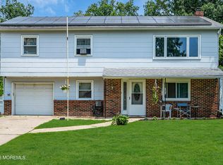886 Stafford Dr, Toms River, NJ 08753