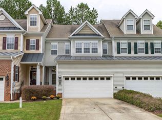 110 Towne Ridge Ln, Chapel Hill, NC 27516