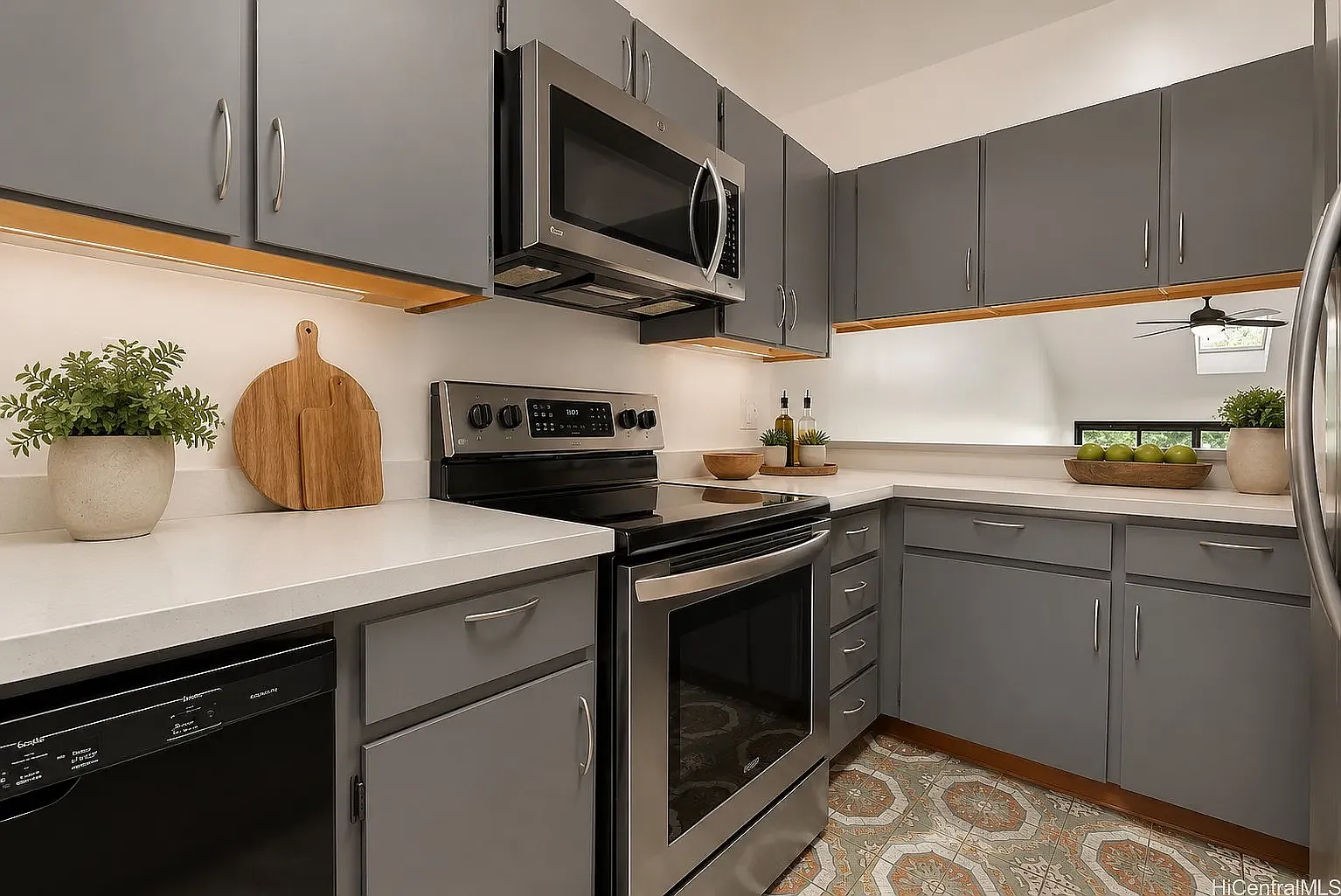 2 bed, 950 sqft, $3,800 — Photo 4