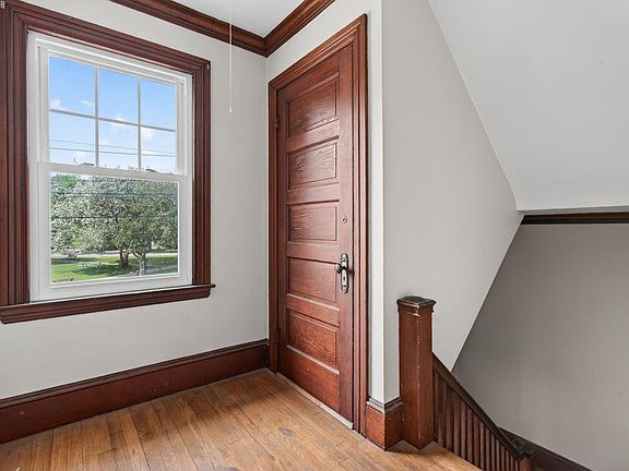 2nd image of 50 Noyes St #2