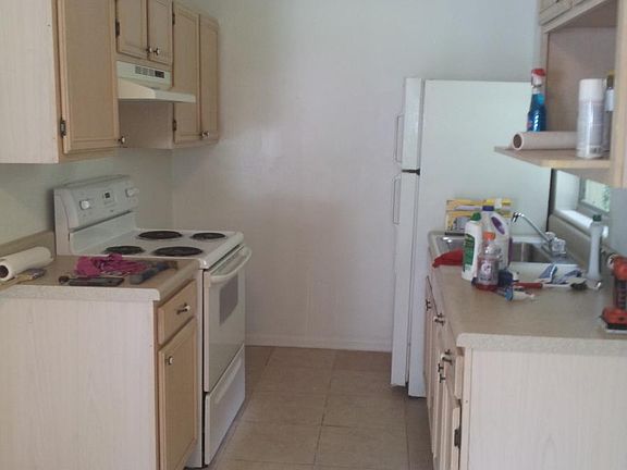 2nd image of 506 W Garrison Ave