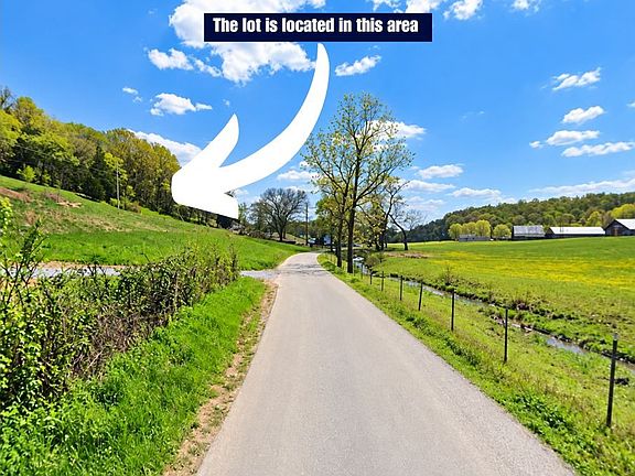 3rd image of 528 Brazier Ln