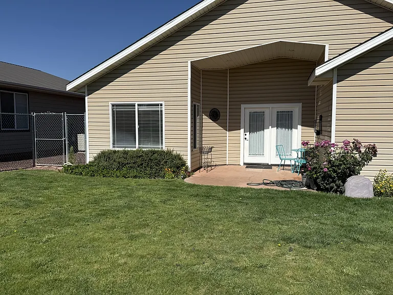 85 S Hillcrest Dr — Photo 25