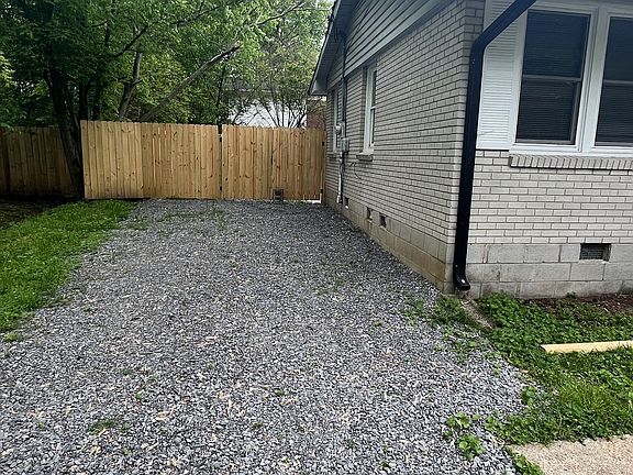 2nd image of 314 Dinwiddie Dr