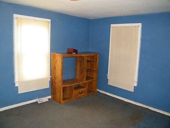 5th image of 7710 Pinehurst Dr