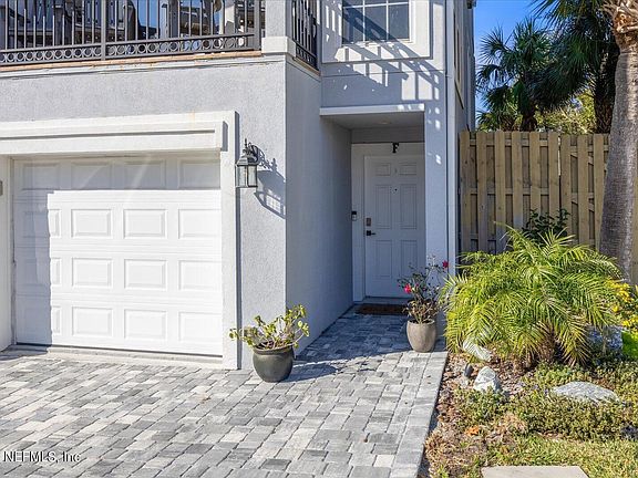 3rd image of 1330 2ND Street S #F