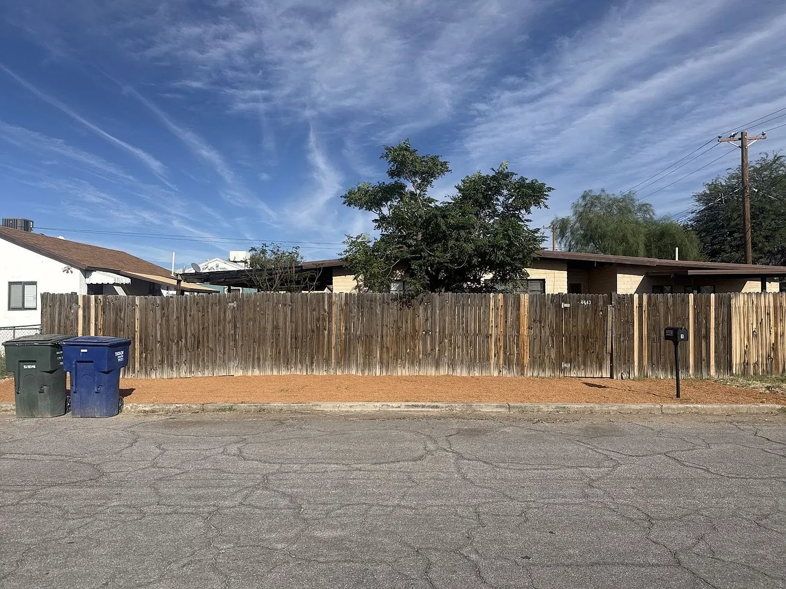 4443 S. 4th Avenue/ 202 E Pennsylvania Drive — Photo 3
