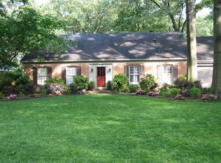 6229 Forest Grove Dr, Memphis, TN 38119