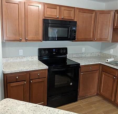 2nd image of 2371 Avenue I