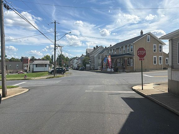 4th image of 3004 N 2nd St