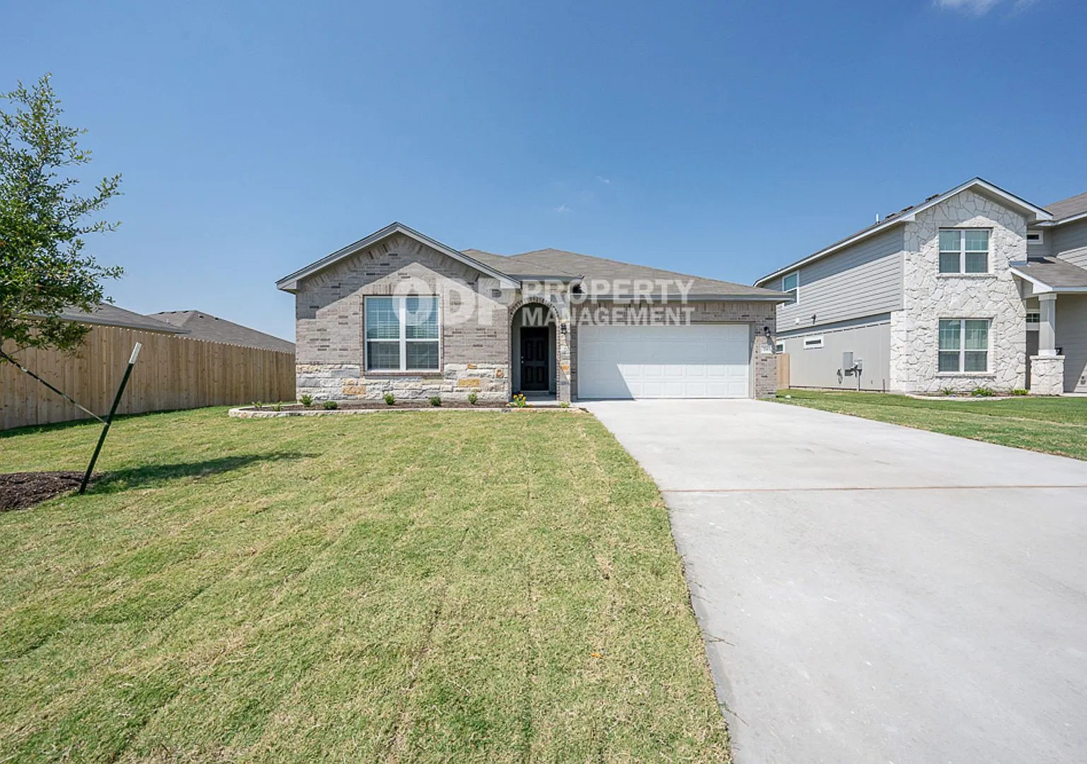 4 Bed 2 Bath Near Baylor Scott & White — Photo 1