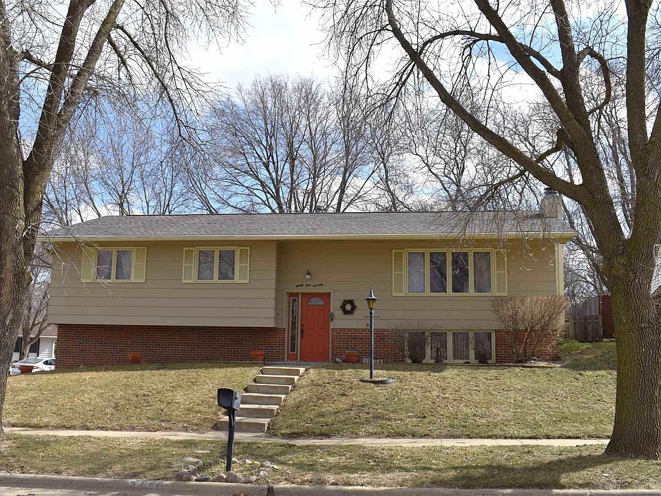 1st image of 3170 Norman Dr
