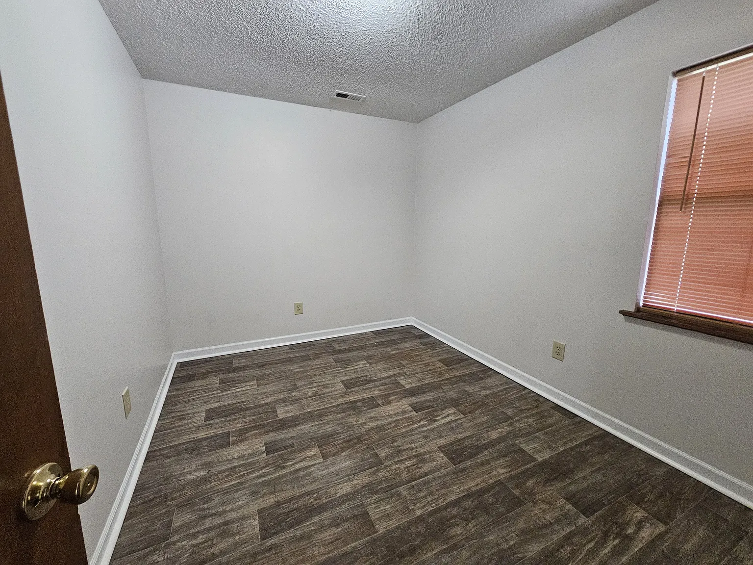 Ballard St 414 W - 1 — Photo 4