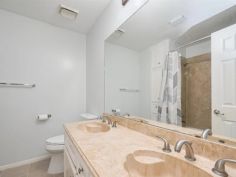 1103 Cheyenne Meadows Dr — Photo 34